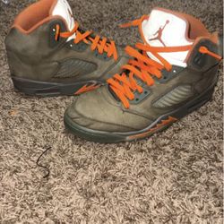 Olive Jordan 5 Men’s 8.5 