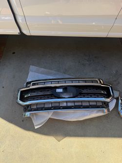 F-250 Grille