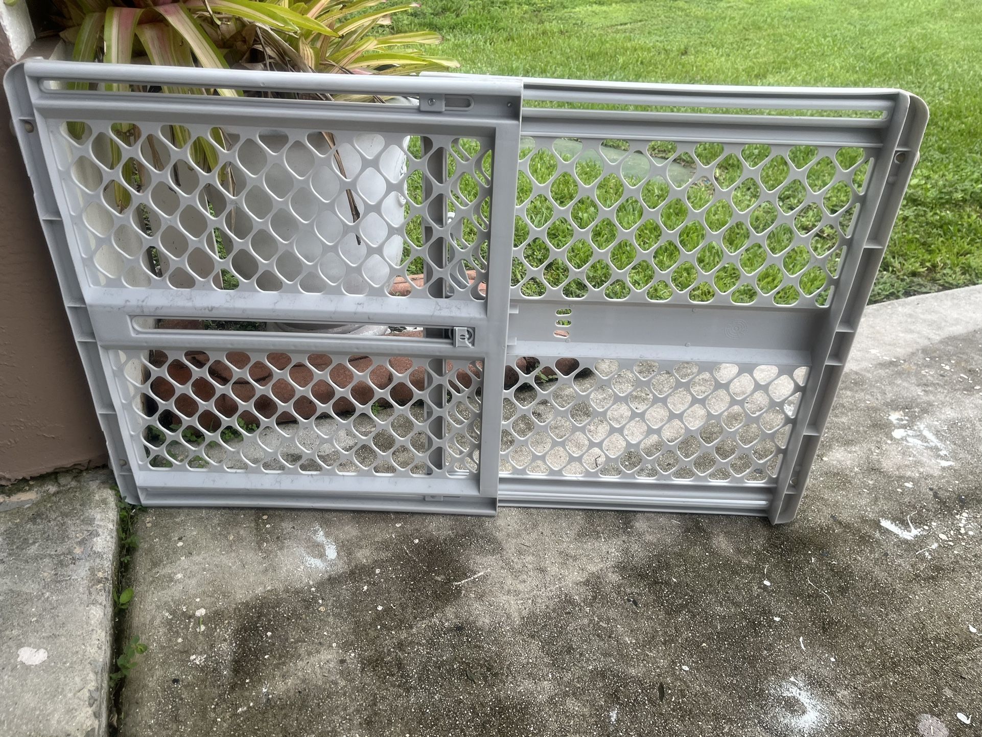 Doorway Or Stairs Baby Pet Gate