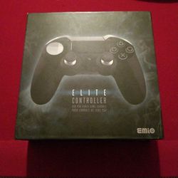 PS4 elite controller EMI O brand  New interchangeable buttons  Awesome