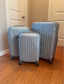 3pc Luggage set - BRAND NEW