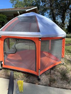 California Beach Co. Pop 'N Go Playpen - Portable Tent (Pink or Orange)