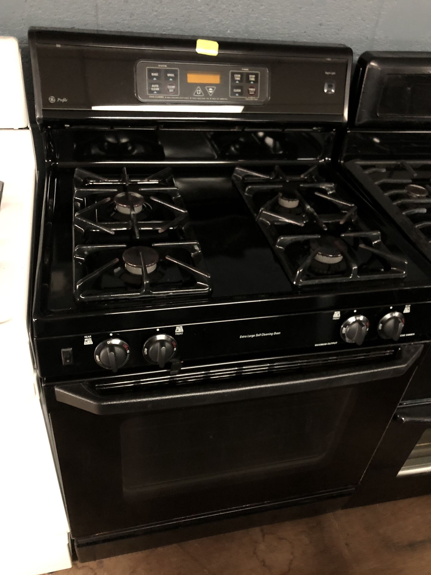 GE black gas stove for Sale in Woodbridge, VA OfferUp