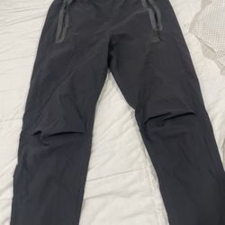 Men’s Nike Tech Woven Pants Size Small 