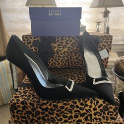 Stuart Weitzman Size 6