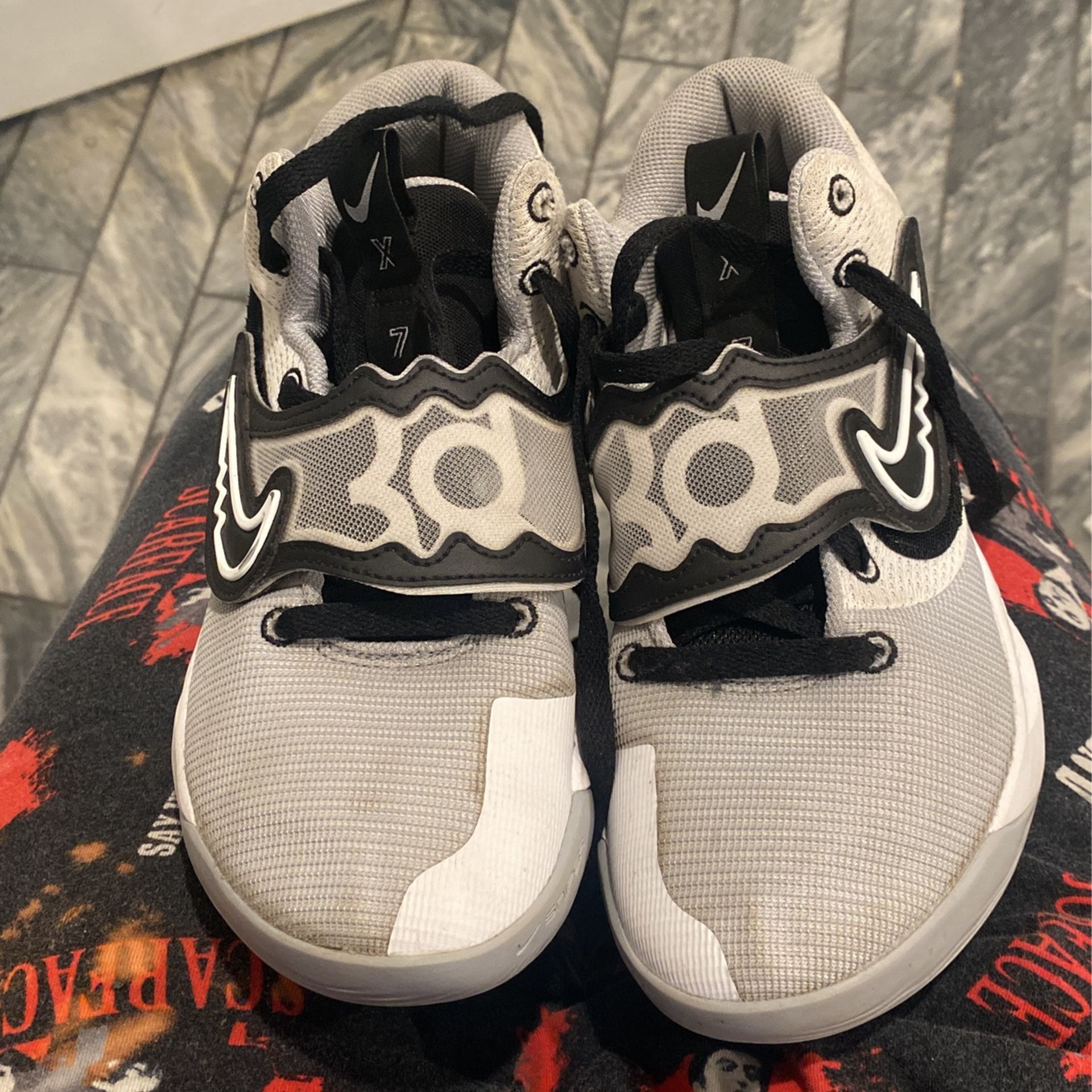 Kds Nike Basketball Shoes