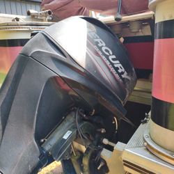 2000 Sun Tracker pontoon 