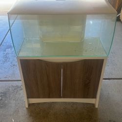 32 Gallon Fluval Flex Aquarium With Stand