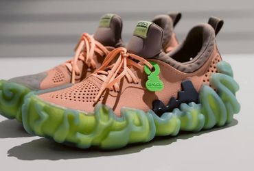 Salehe Bembury x Crocs Pollex Juniper Guava