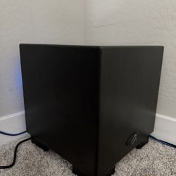 Martin Logan Dynamo 700