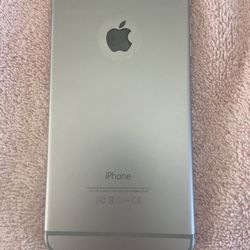 I Phone 7 With case In MINT CONDITION.  UNLOCKED