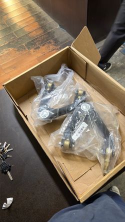 1992 Honda accord upper control arms