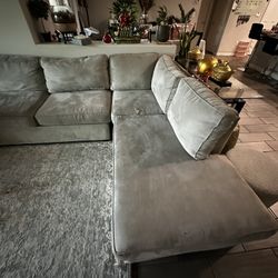 Sectional Couch 