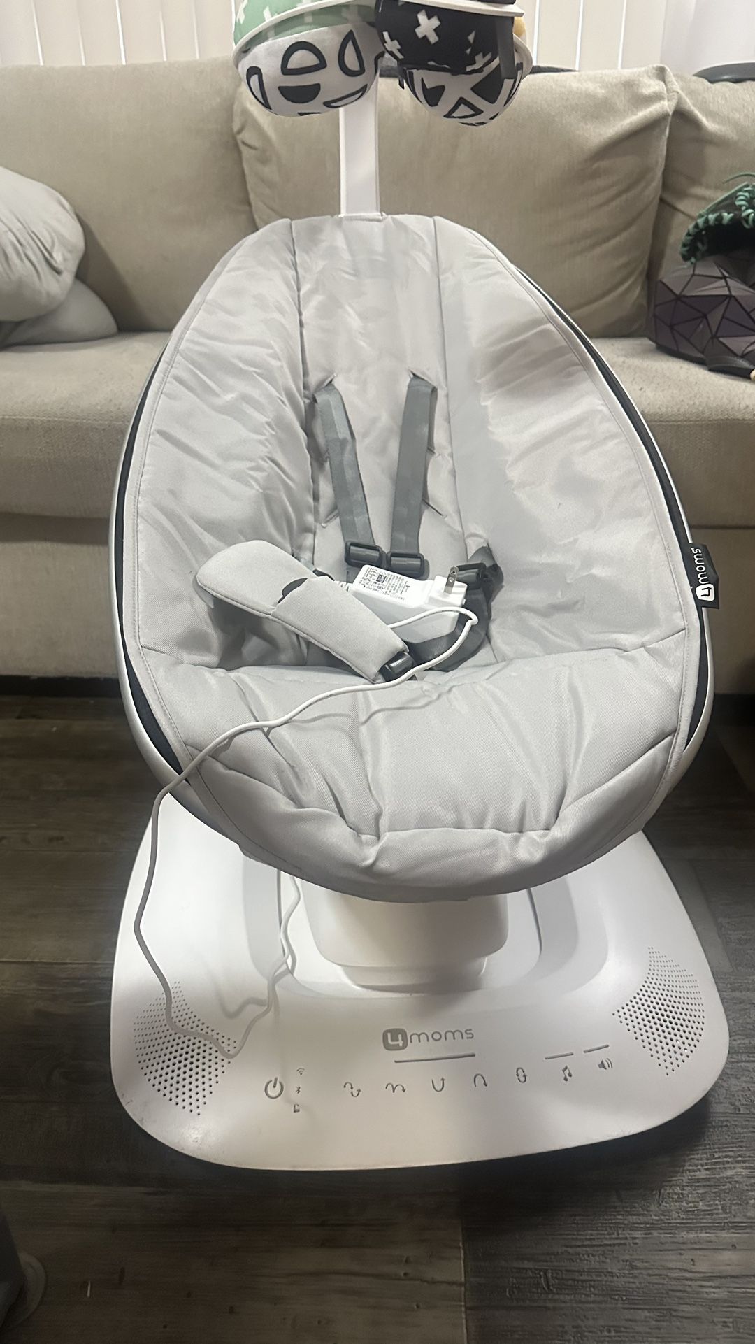 4moms mamaRoo Baby Swing – Grey (Gently Used)
