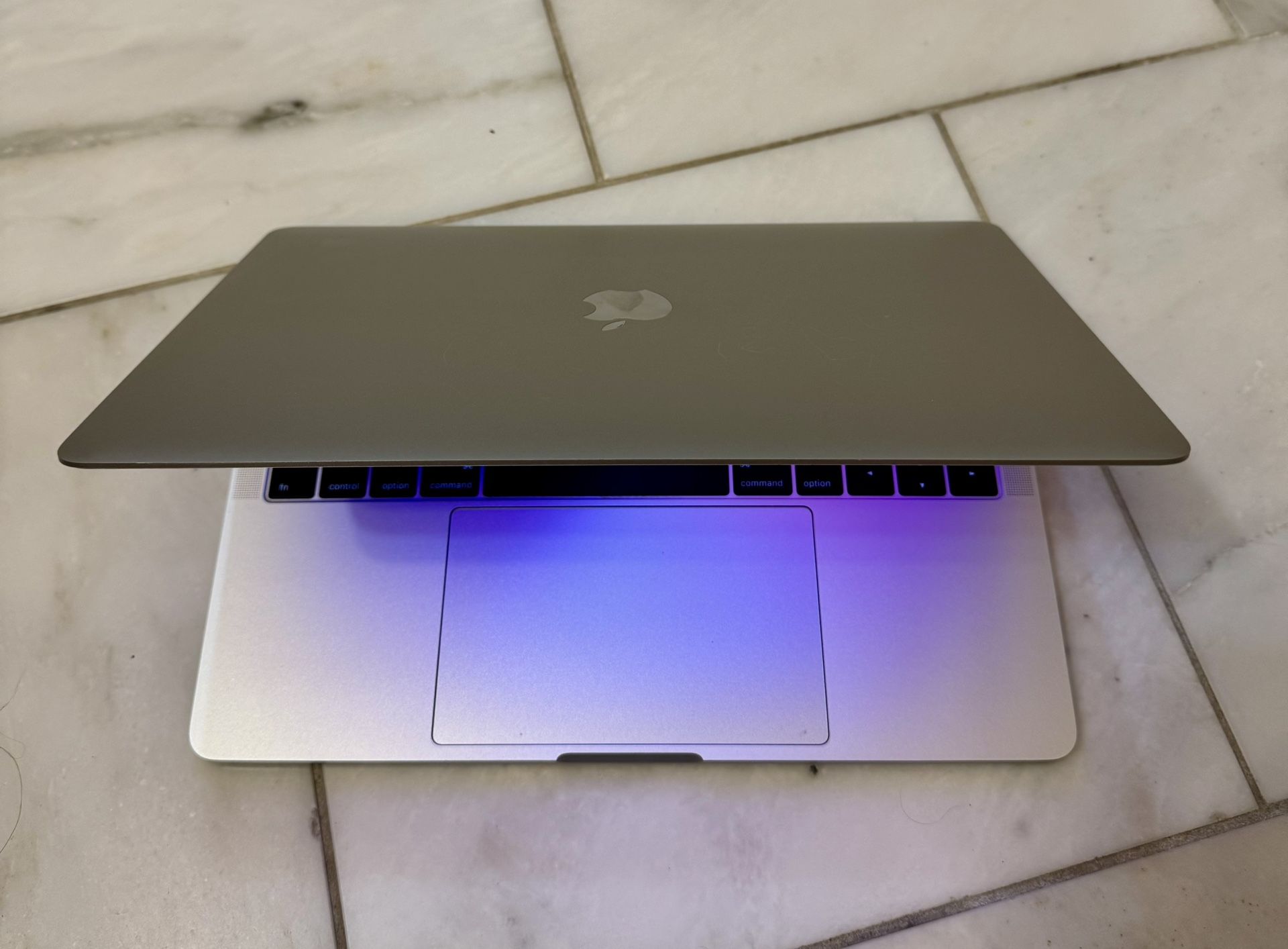 MacBook Pro 13” / 2016