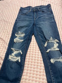 American Eagle Distressed Jeans