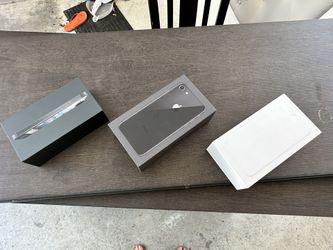 iPhone Boxes - BOX ONLY