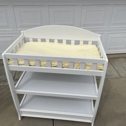 Baby changing table