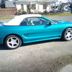 1995 Ford Mustang