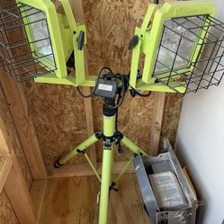 Tripod Work Lights 