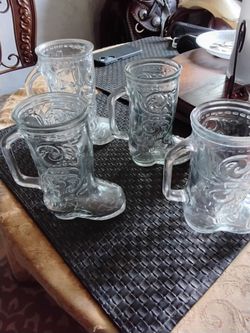 Set of 4 glass boots