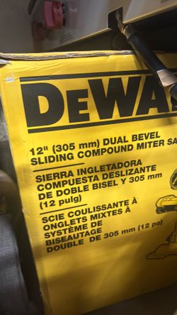 DEWALT