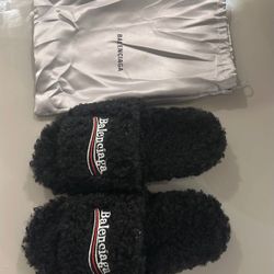 Balanciaga Slides