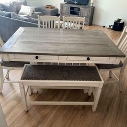 Ashley Table