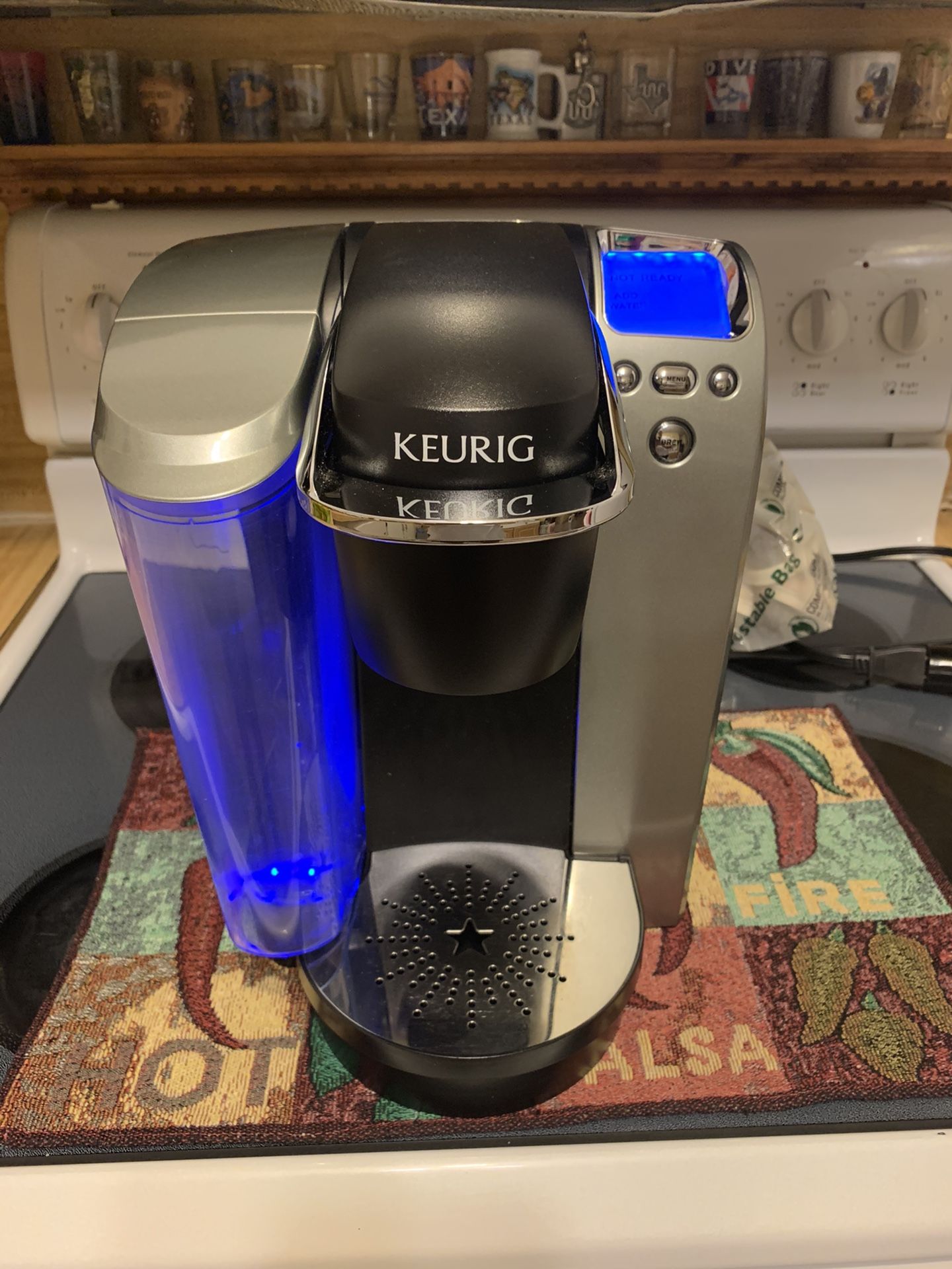 Keurig K70 Coffee maker plus filter and pods