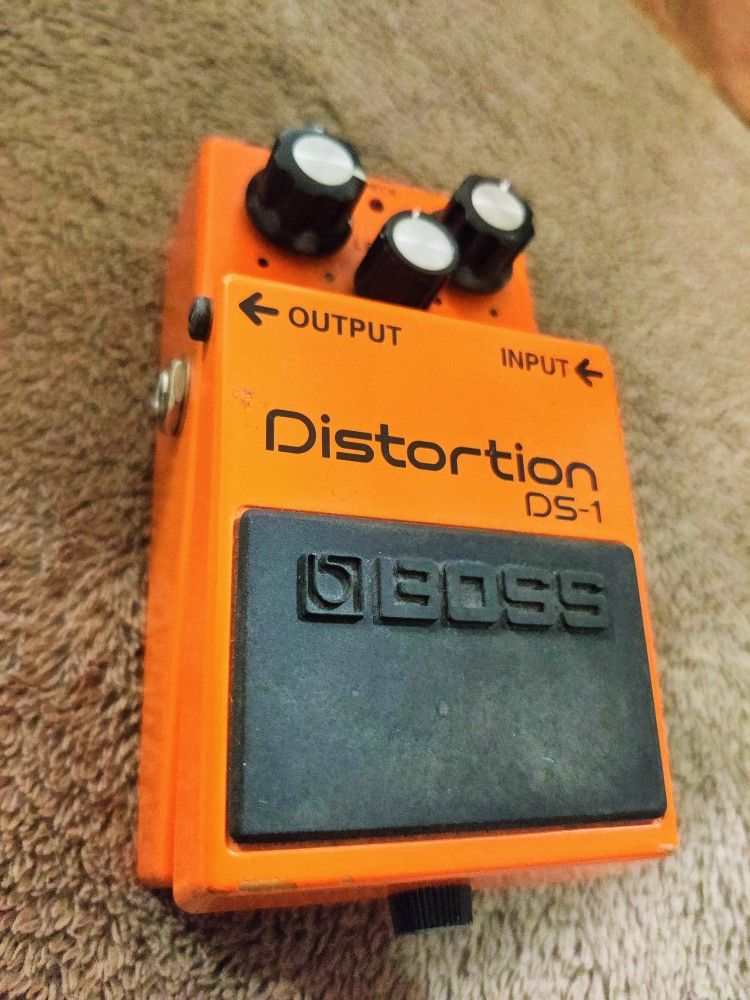 Boss DS1 Distortion Pedal For Guitar Or Bass Kurt Cobain for Sale in