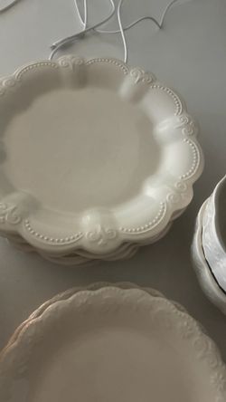 Plates and bowls