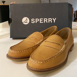 NEW Sperry Seaport Penny Core Loafers Size 5 