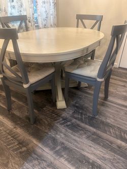 Dining set