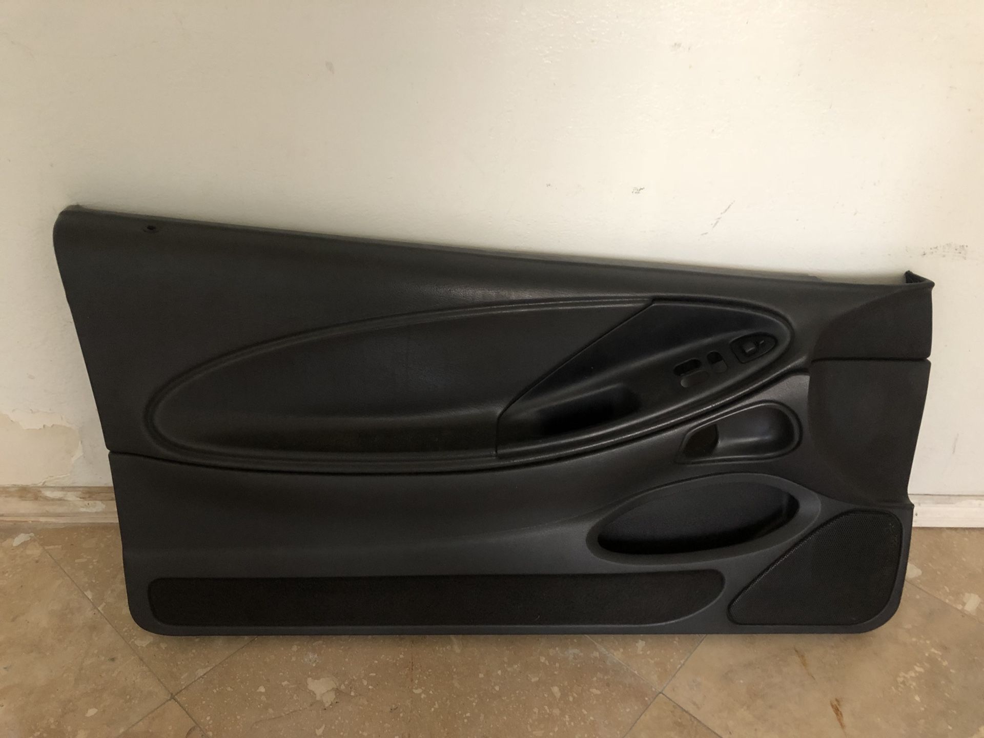 99 to 04 mustang door panel