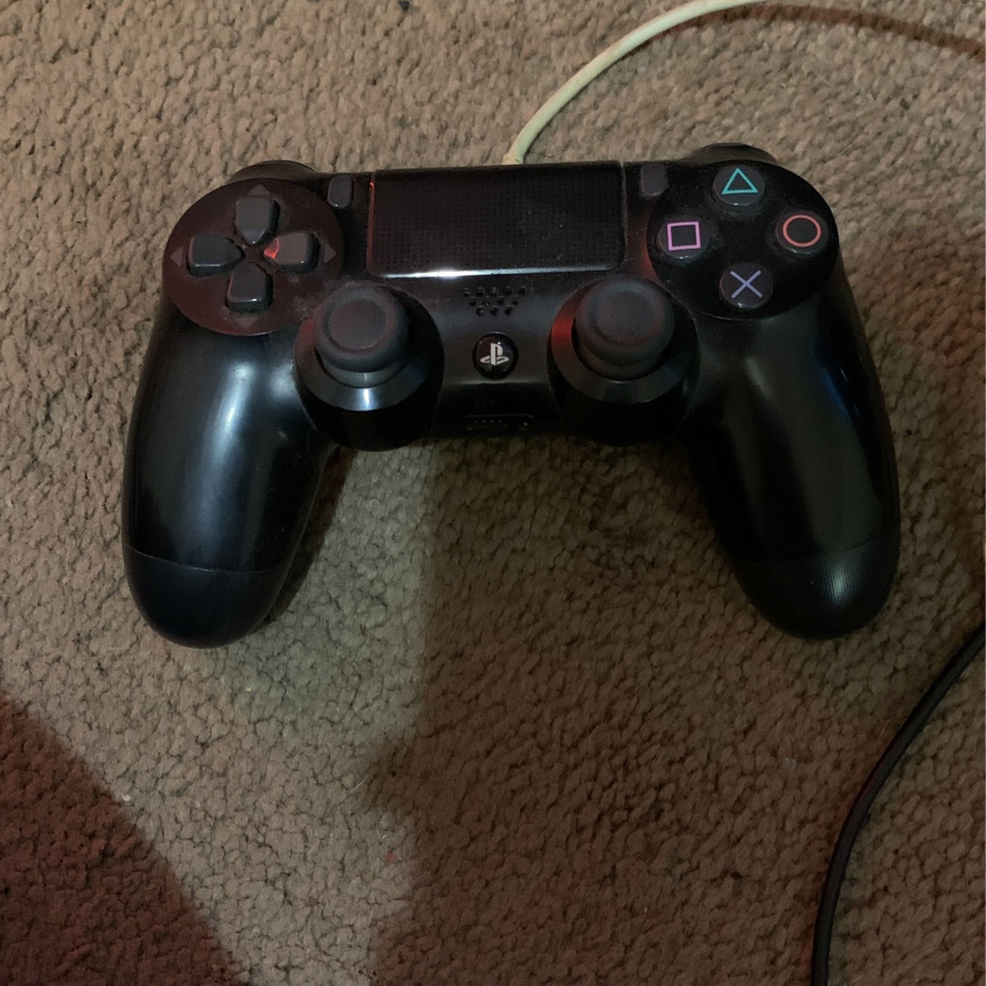 PS4 controller