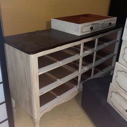Two Drawers 