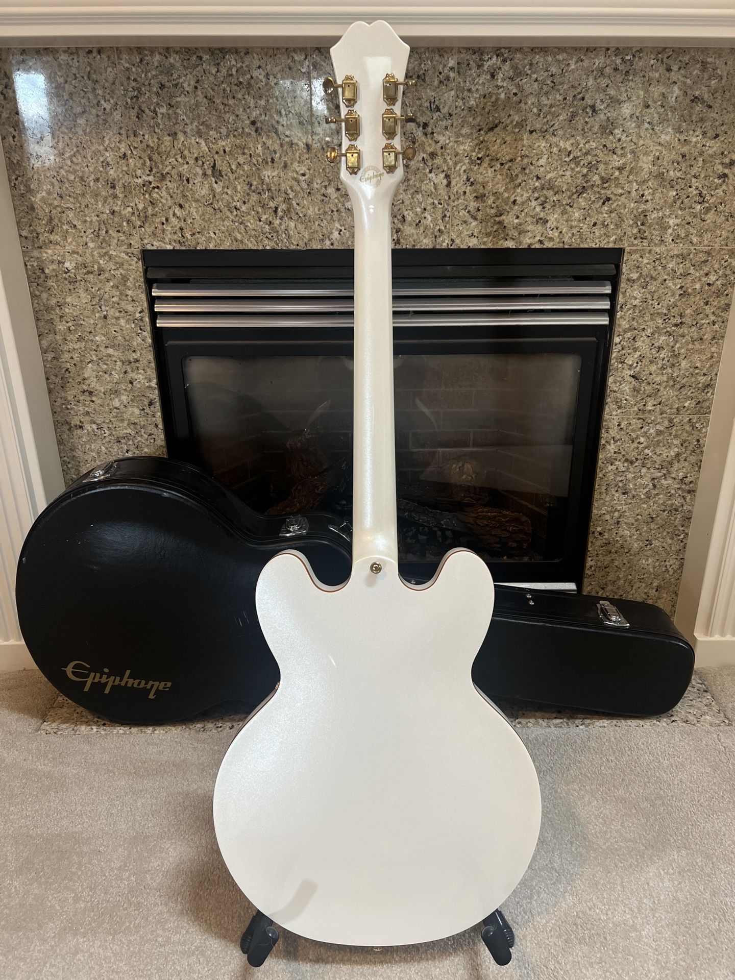 Epiphone Riviera Custom P93 Semi Hollow White $450 (Seattle)