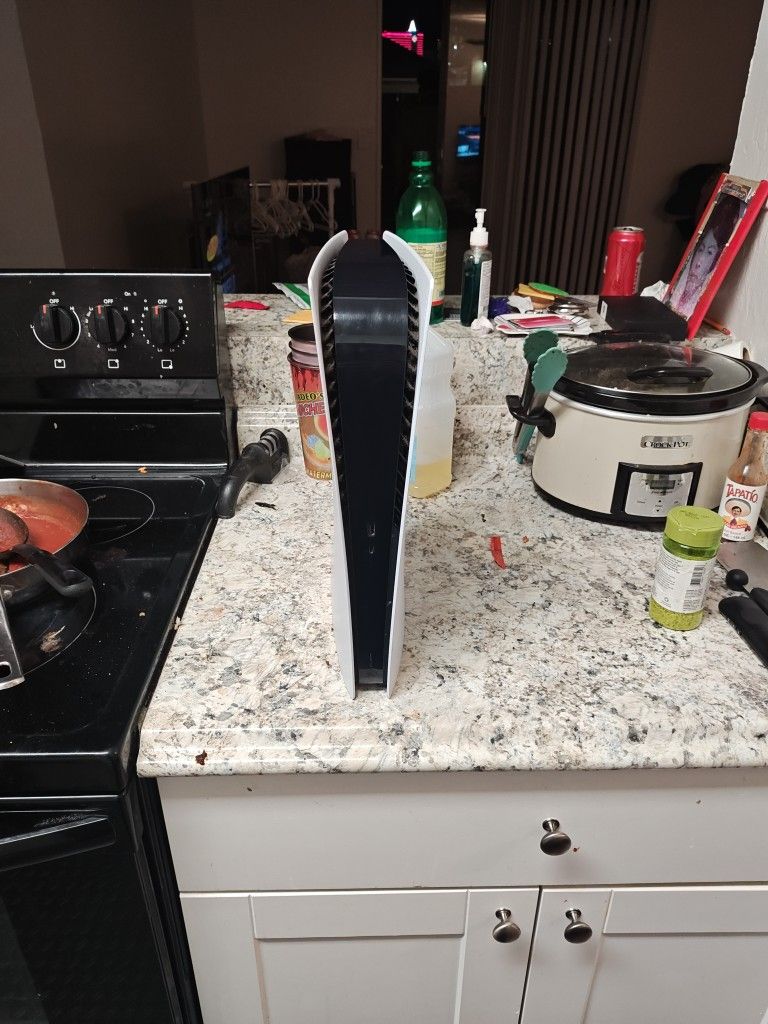 PS5 (Used) No Controller