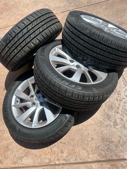 Nissan Sentra wheels and tires