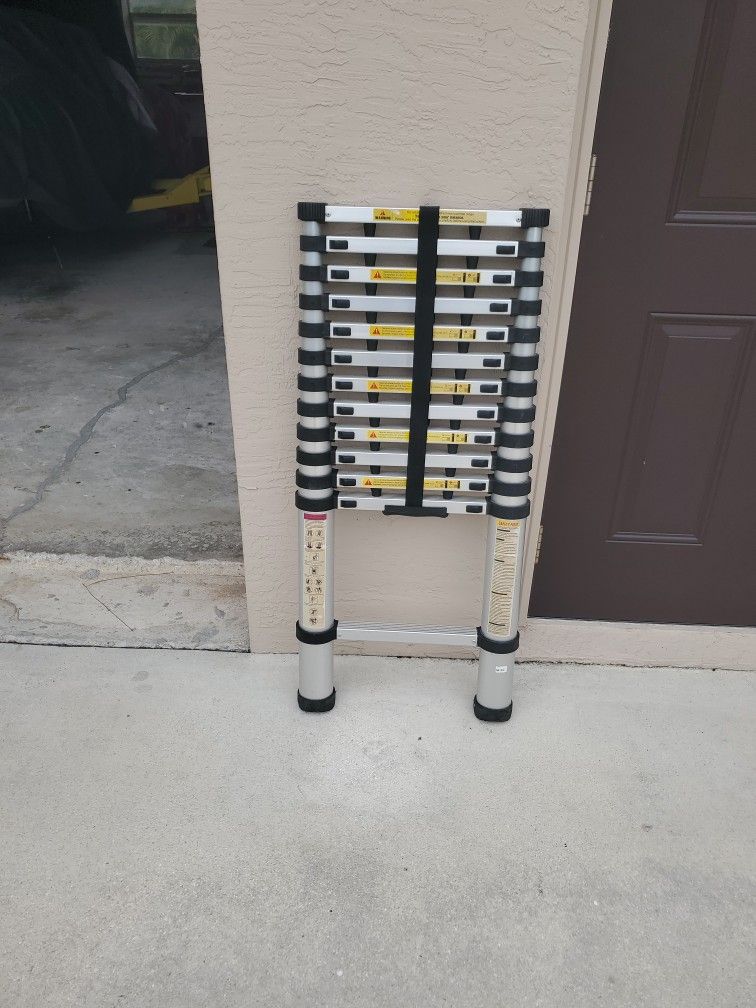 Telescoping Ladder 12 Ft Extendable