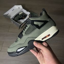 NEW Undefeated 4s (Sz 9.5)