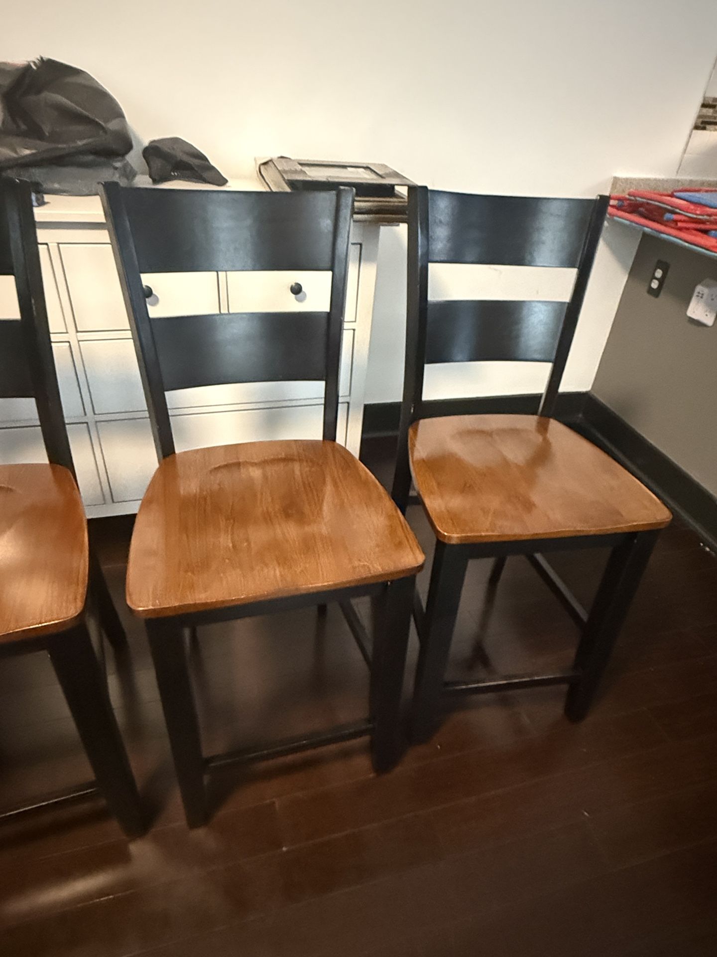 4 Black Cherry Kitchen table chairs (BOB FURNITURE)