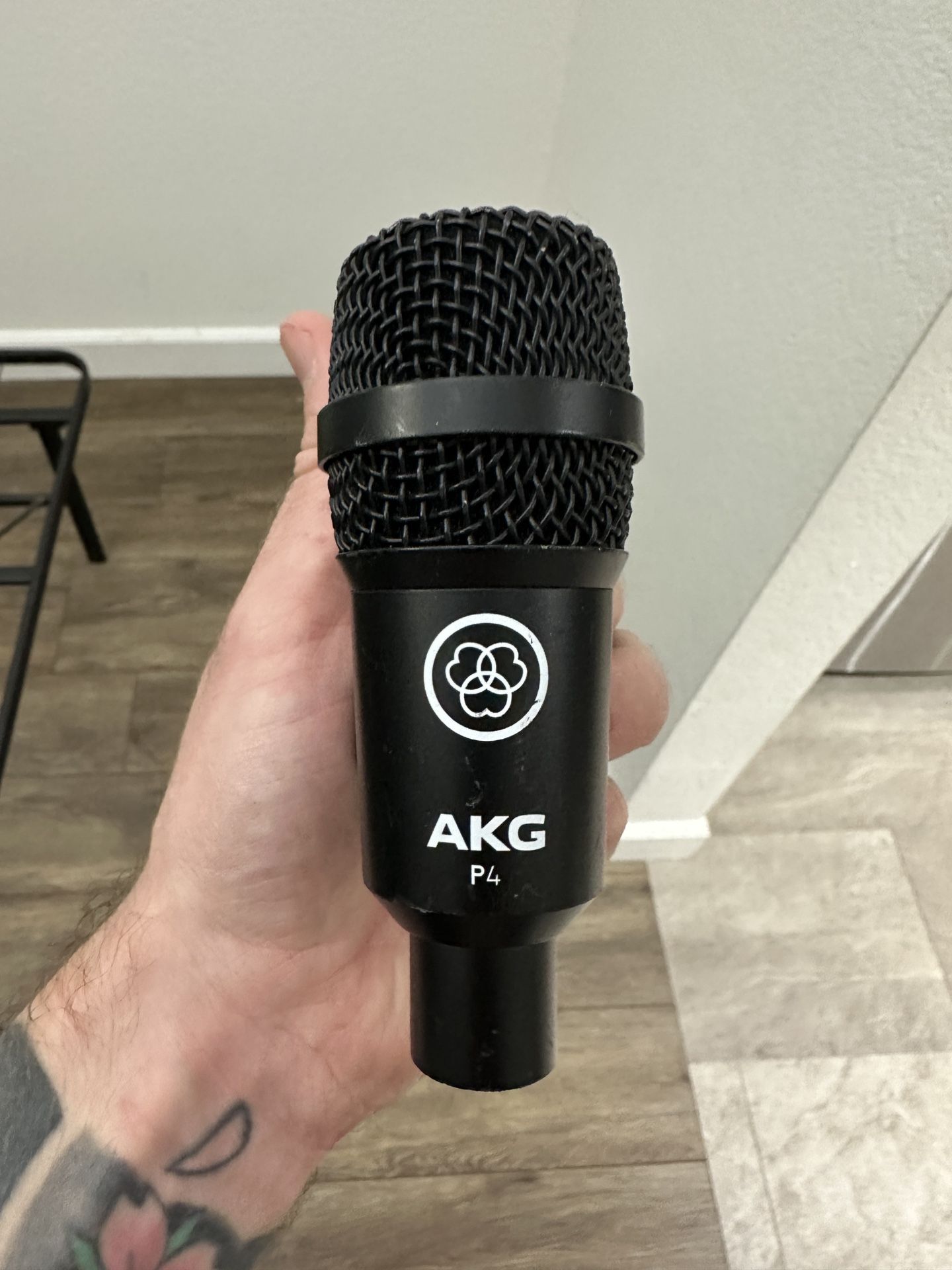 AKG P4 Microphone