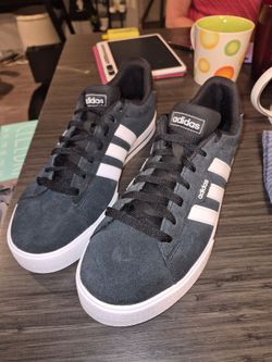 Mens Like New Adidas Shoes