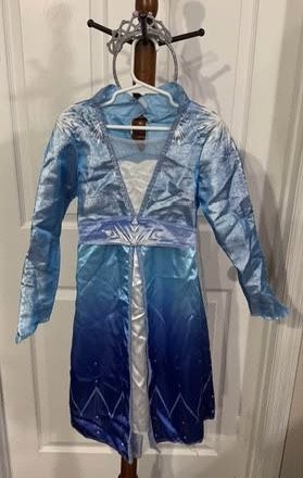 Disney Child Size 4-6 yo Frozen Costume just $5 