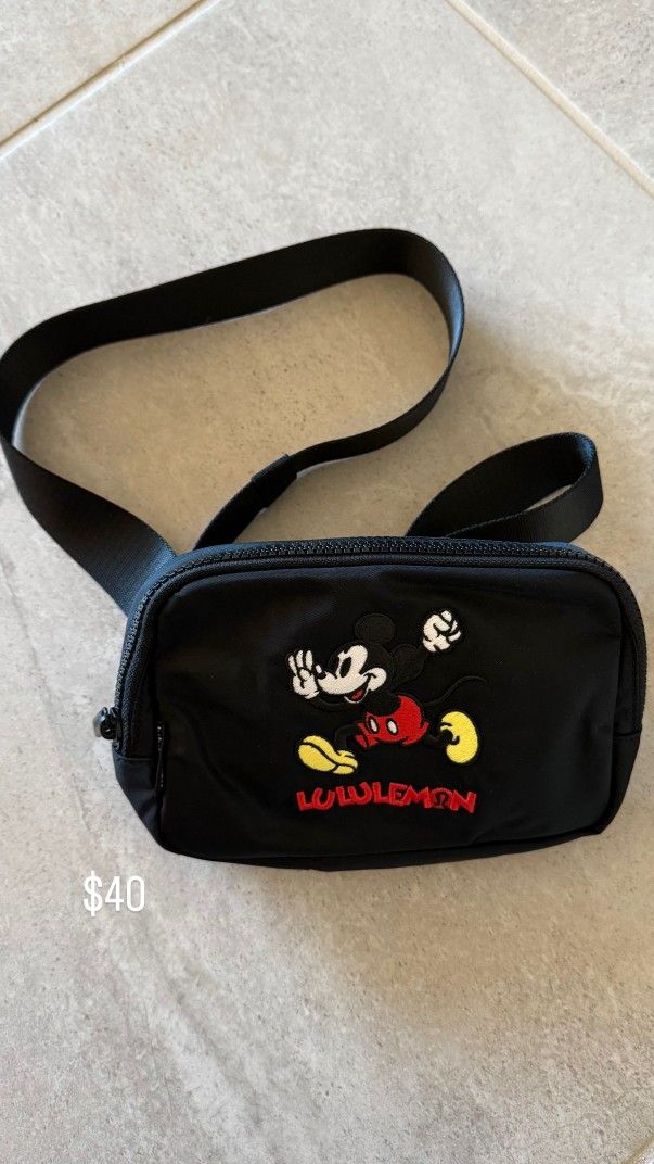 Hickey Mouse Fanny Pack!