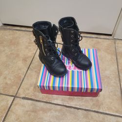 Girl's Boots 