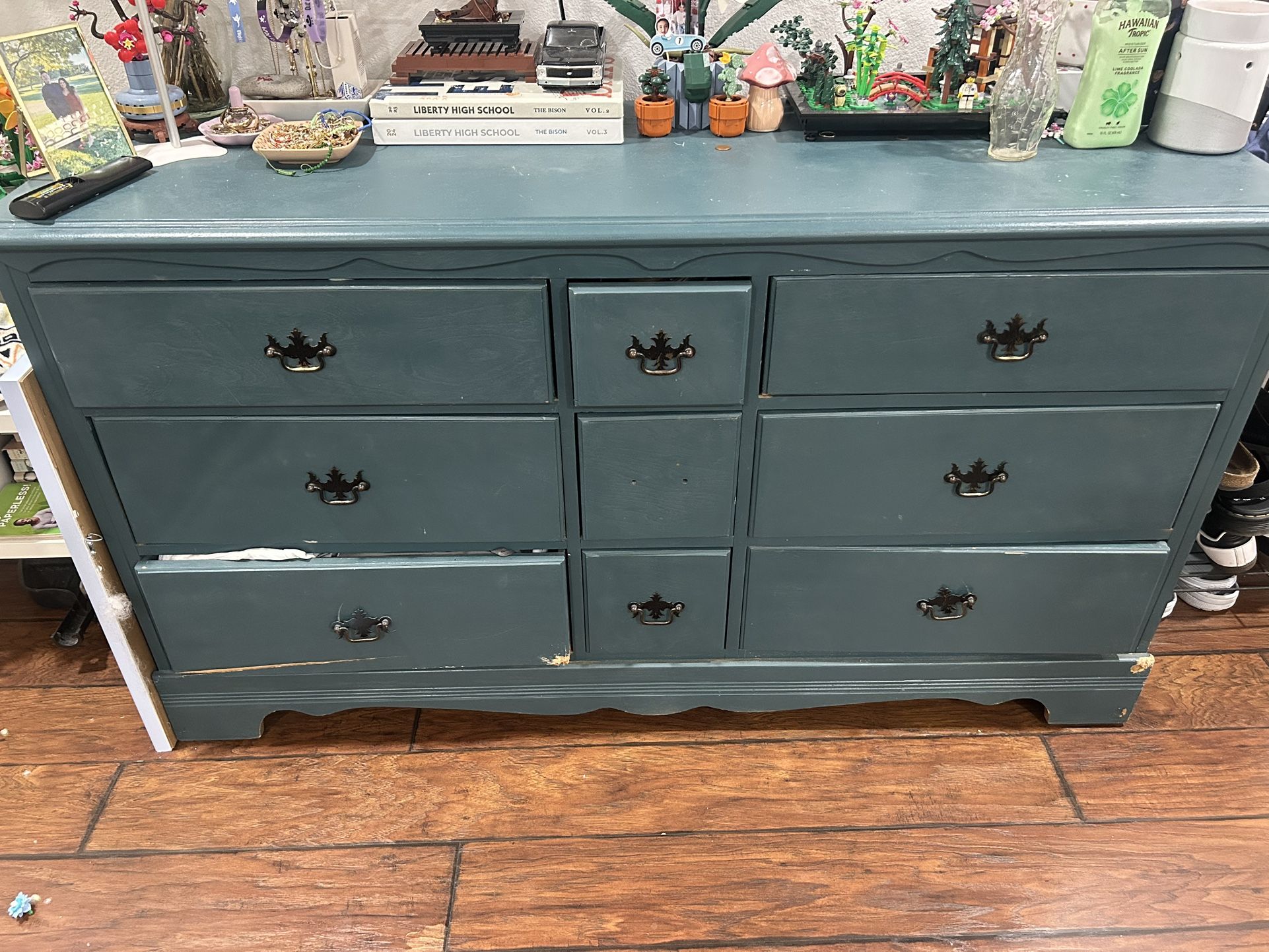 dresser