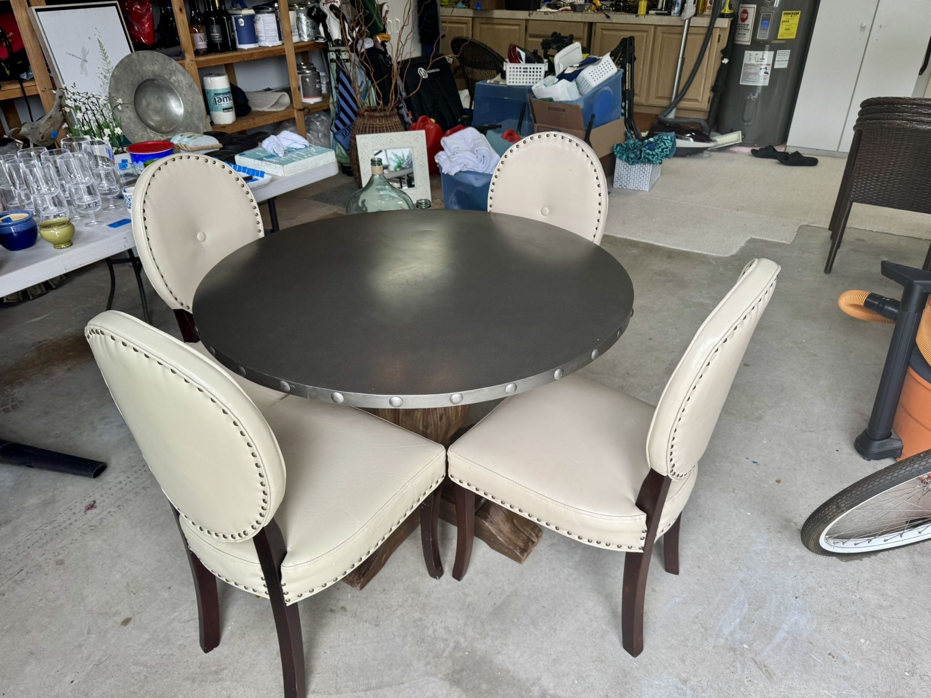 Table & 4 Chairs