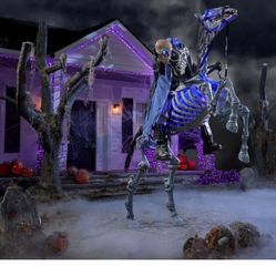 Headless Horseman Decor